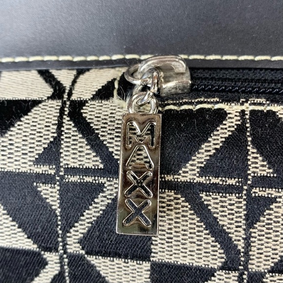 Maxx New‎ York Black Faux Leather and Geometric Print Fabric Travel/Tote Bag - Picture 5 of 13